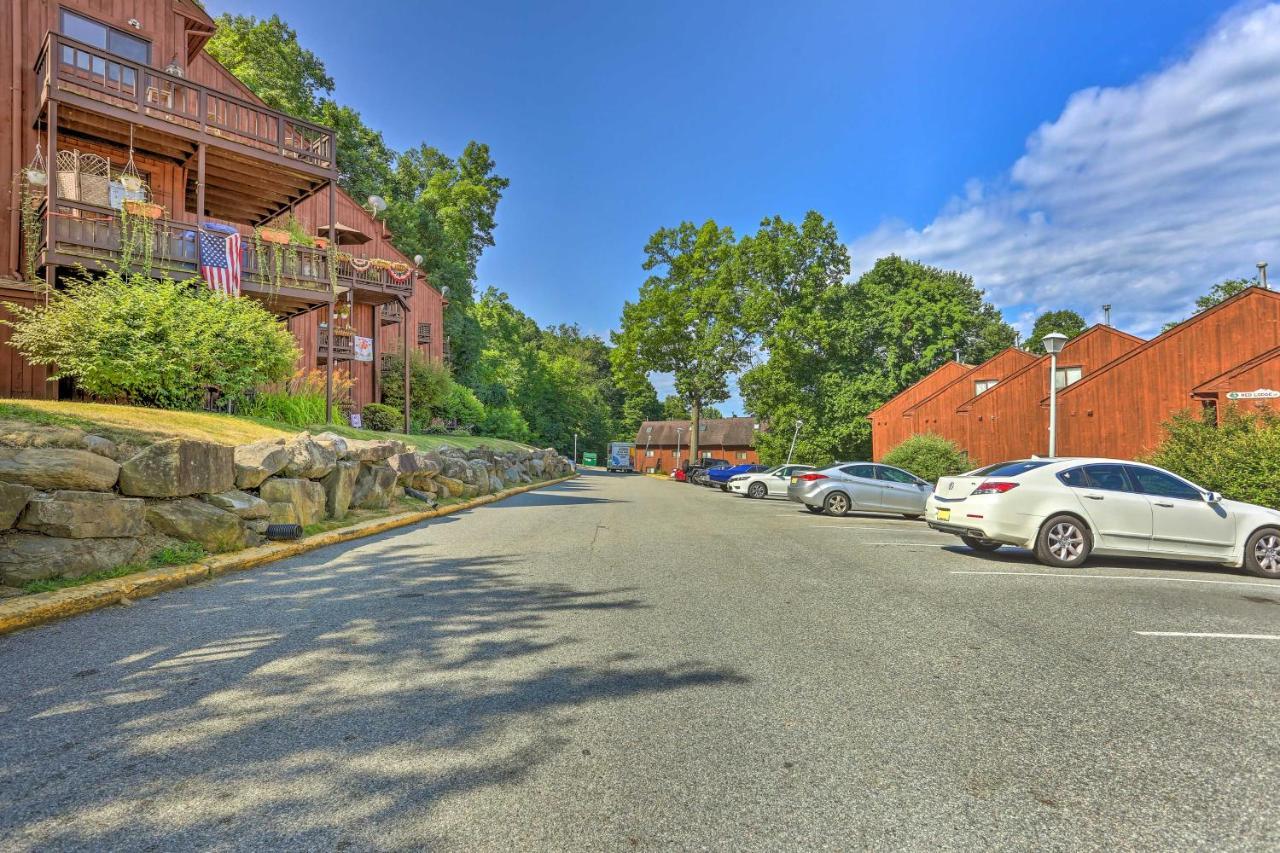 Vernon Township Condo With Balcony Near Ski Lifts! מראה חיצוני תמונה