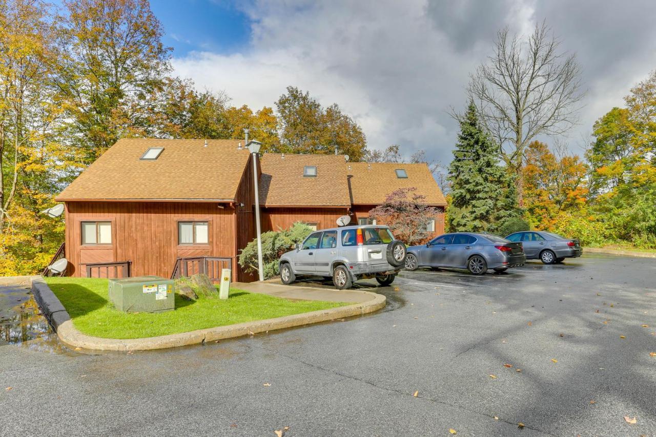 Vernon Township Condo With Balcony Near Ski Lifts! מראה חיצוני תמונה