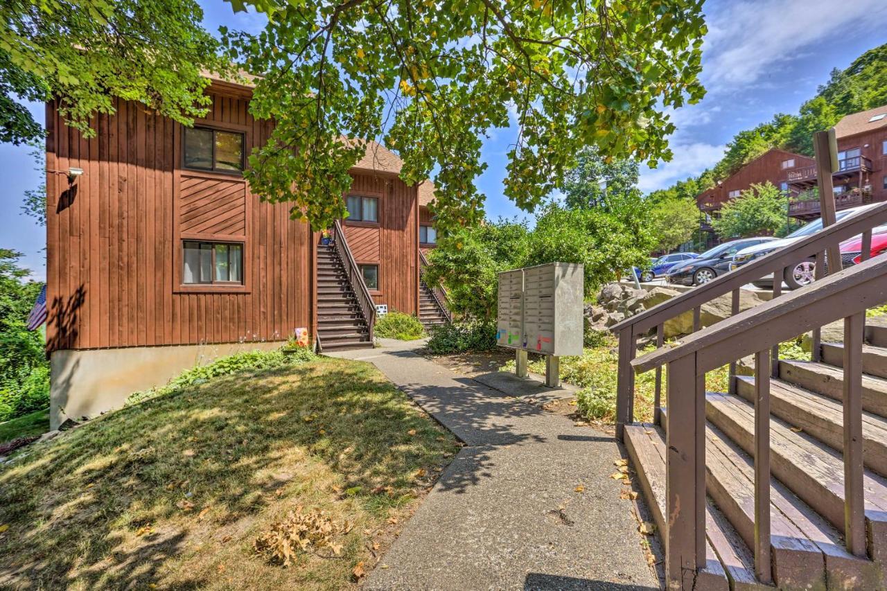 Vernon Township Condo With Balcony Near Ski Lifts! מראה חיצוני תמונה